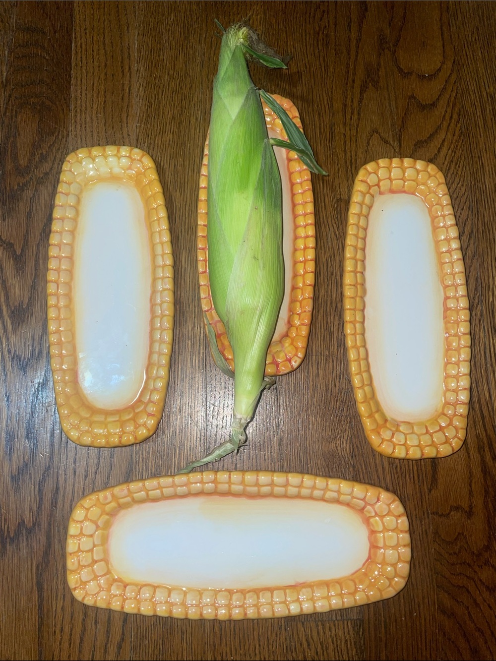 Vintage Temp-Tations corn cob dishes